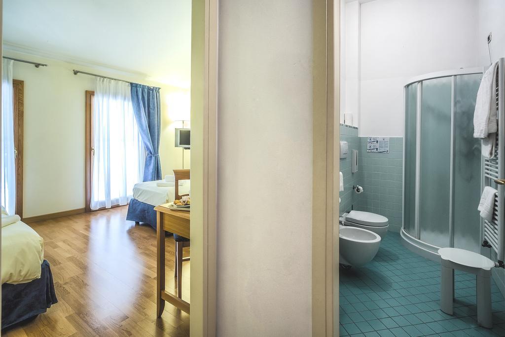 Agriturismo B&B Il Girasole Oriago Di Mira Bilik gambar